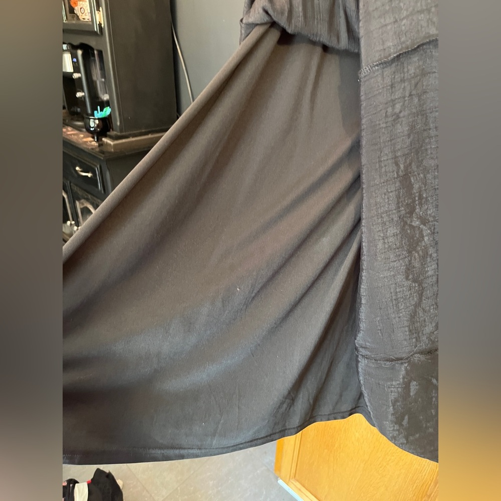 Black Lace Women's Dress Bell Sleeves - Picture 3 of 3